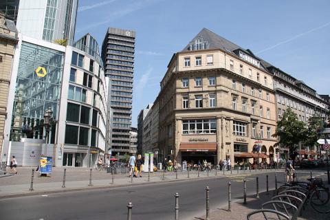 plaza-en-frankfurt.JPG